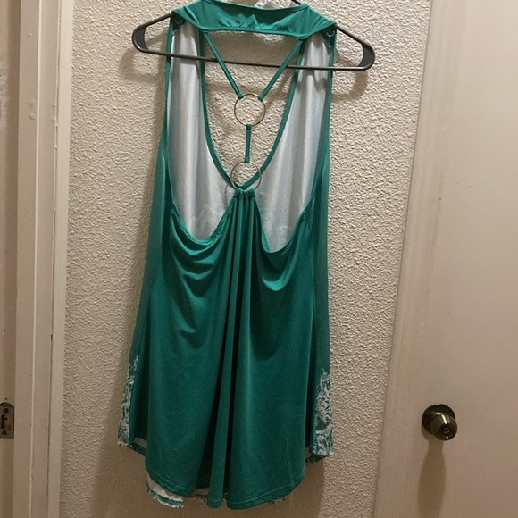 Rosegal silky  tank top size 1X - Picture 4 of 4